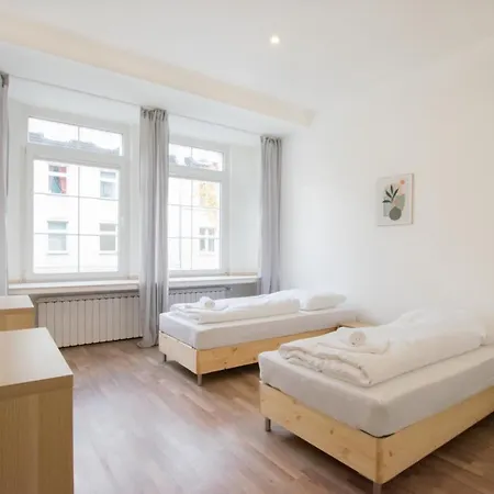 Raj Living - 1 Or 3 - 20 Min Messe Dus And Old Town Dus Appartement Düsseldorf