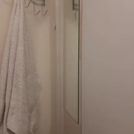 2 Bed/2 Baths In Center Next To Kytaro Dusseldorf