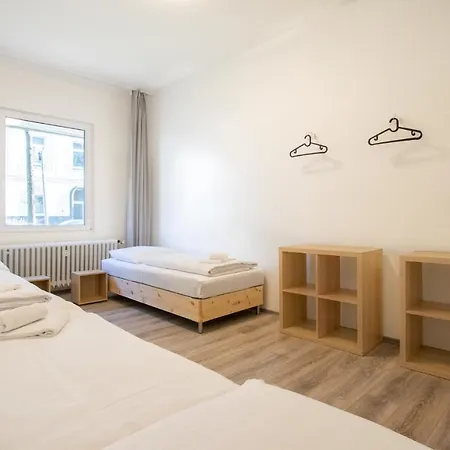 Raj Living - 1 Or 3 - 20 Min Messe Dus And Old Town Dus * Düsseldorf