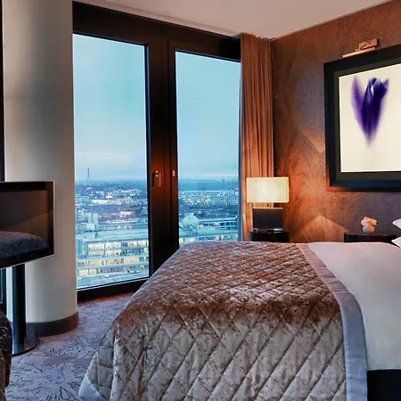 Отель Hyatt Regency 5*