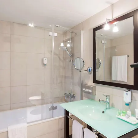 Hotel Nh Königsallee 4*