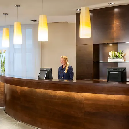 Nh Königsallee Hotel 4*