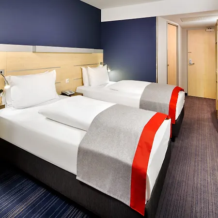 Hotel Holiday Express - City North By Ihg