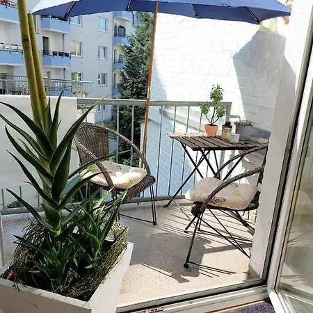 Ferienwohnung, Gemuetlicher Altbau Mit Balkon Naehe Fuerstenplatz Und Koenigsallee