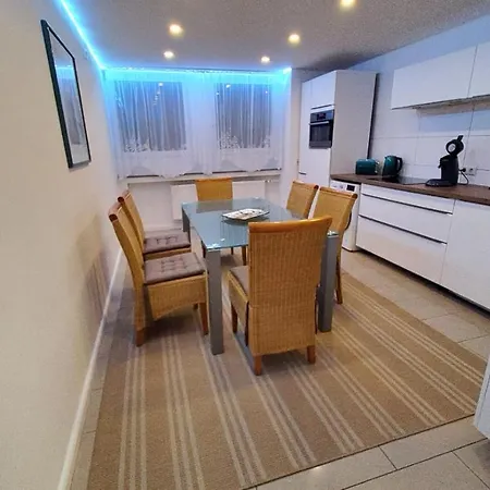 3 - Keine Party ! 6 Personen Apartment *