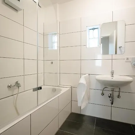 Apartment Old Town 2 Rooms/baths Düsseldorf