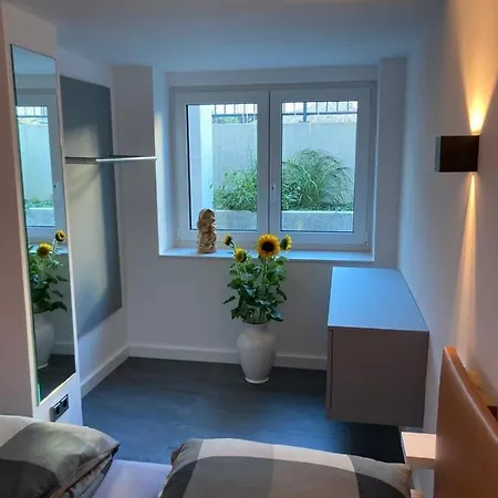 Lägenhet Schickes In Duesseldorf- Flehe Düsseldorf