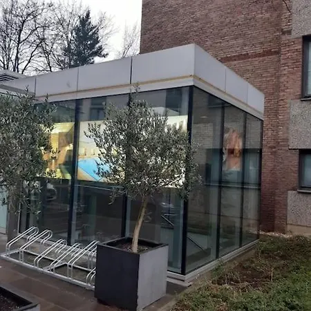 Gemutlich Und Moderne In