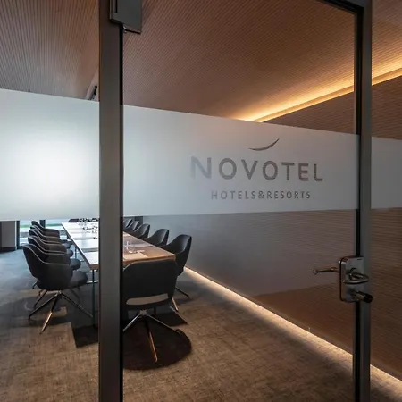 Hotel Novotel Airport 4*