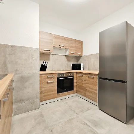 Raj Living - 2 Or 3 - 15 Min Zur Messe Dus & 10 Min Old Town Dus * Düsseldorf