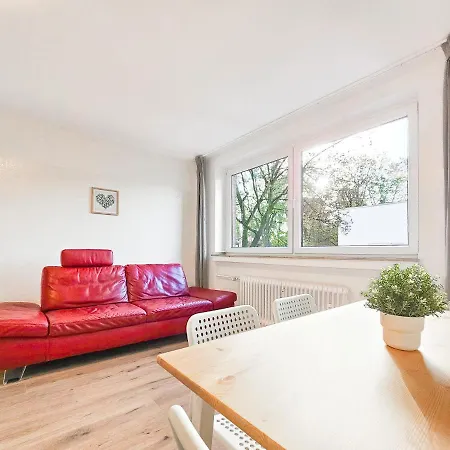Raj Living - 2 Or 3 - 15 Min Zur Messe Dus & 10 Min Old Town Dus Appartamento