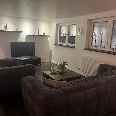 Tritt Ein Bring Glück Herein - Exquisite 65 Qm - Messenähe - Parkplatz - Flughafennähe Apartment