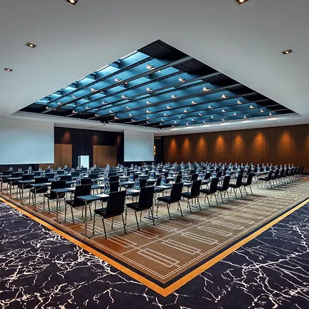 Hyatt Regency Отель Дюссельдорф