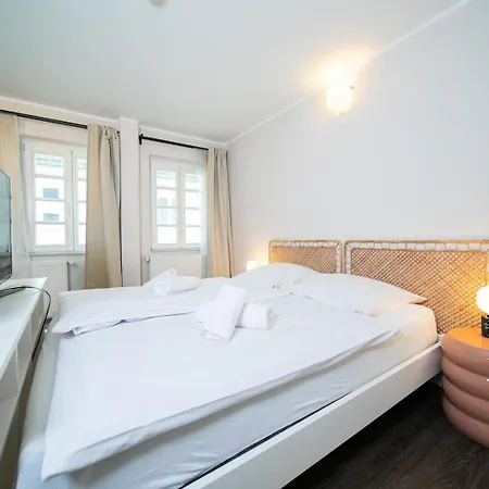 Favorite -suite And - Altstadt Apartment *