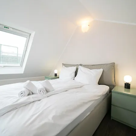 Apartment Favorite -suite And - Altstadt Düsseldorf
