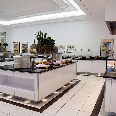 Radisson Blu Conference Hotel, 4* Düsseldorf