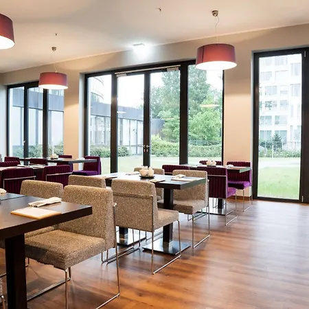 Radisson Blu Conference Hotel, 4*