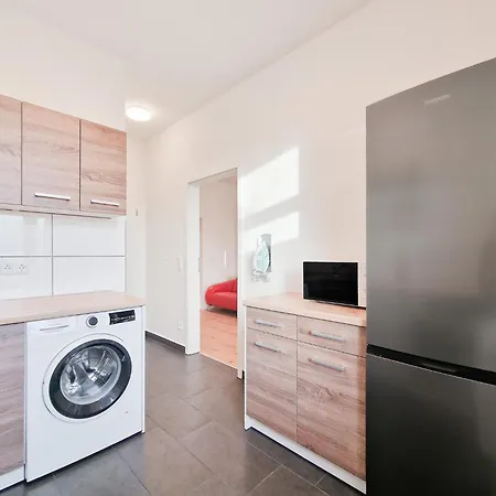 Raj Living - 1 Or 4 - 15 Min To Messe Dus - 10 Min Old Town Dus 아파트 뒤셀도르프