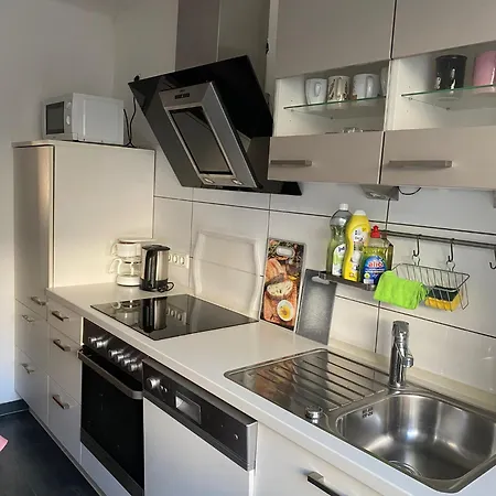 Dusseldorf-south - Self Check-in Apartment Dusseldorf