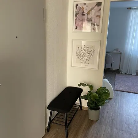 Zentrale, 55m2, Helle 2 Whg Naehe Messe Apartment *