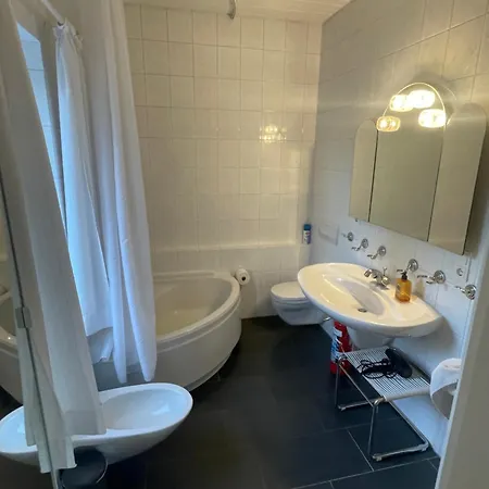 Av No.1 Kwatera prywatna Düsseldorf