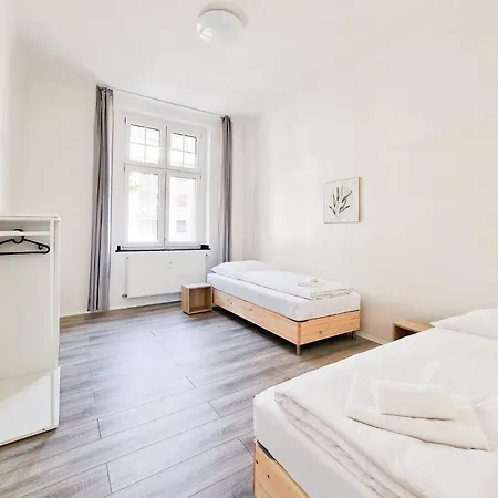 Raj Living - 3 Mit Balkon - 15 Min Zur Messe Dus Apartment Dusseldorf