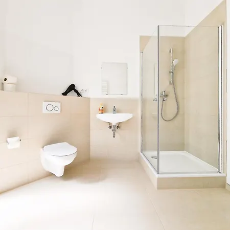 Raj Living - 3 Mit Balkon - 15 Min Zur Messe Dus * Dusseldorf