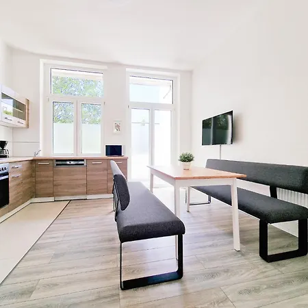 Raj Living - 3 Mit Balkon - 15 Min Zur Messe Dus Apartment Dusseldorf