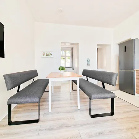 Apartment Raj Living - 3 Mit Balkon - 15 Min Zur Messe Dus *