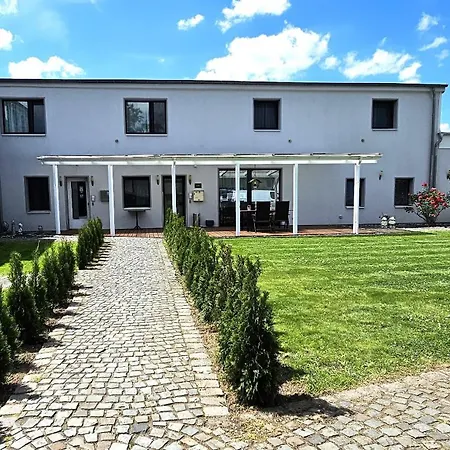 Hotel Airport Messe 3*
