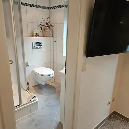 Apartment Standardzimmer Nahe Messe Und Airport *