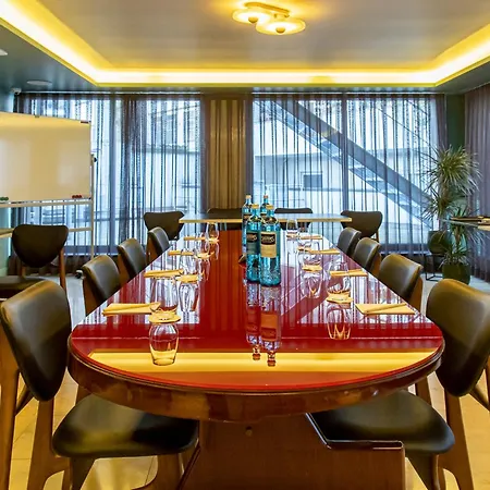 Muze - Handwritten Collection Hotel