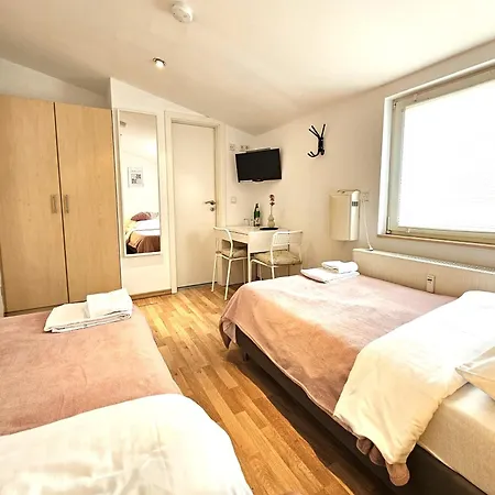 Airport Messe Hotel 3*