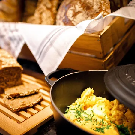 Hotell The Cloud One Duesseldorf-koebogen 4*