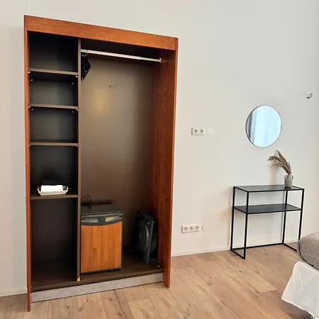 Heaven Homes - 15 Gehmin Bis Zur Innenstadt Homestay *