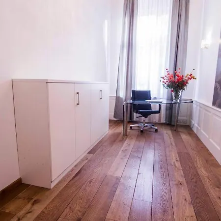 Helvetia Appartement *