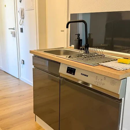 Duesseltal Messe 100qm *