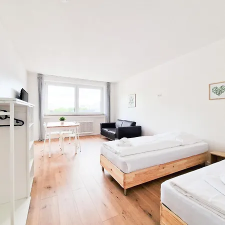 Appartamento Raj Living - 2 Or 3 - 15 Min Zur Messe Dus & 10 Min Old Town Dus