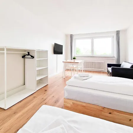 Raj Living - 2 Or 3 - 15 Min Zur Messe Dus & 10 Min Old Town Dus Appartamento Düsseldorf