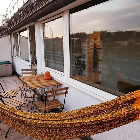 Charming Maisonette With Sun Terrace Apartment Dusseldorf