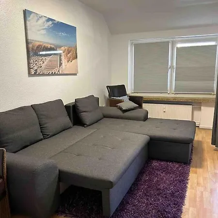 Delight: Prime Location Near Iconic Landmarks Apartment