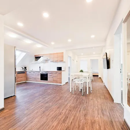 Raj Living - Center With 5 - 10 Min Messe Dus 公寓 *