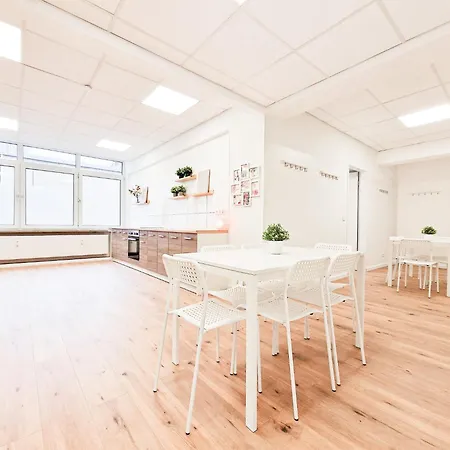 公寓 Raj Living - Center With 5 - 10 Min Messe Dus 杜塞尔多夫