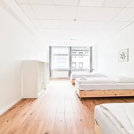 Raj Living - Center With 5 - 10 Min Messe Dus 公寓 *