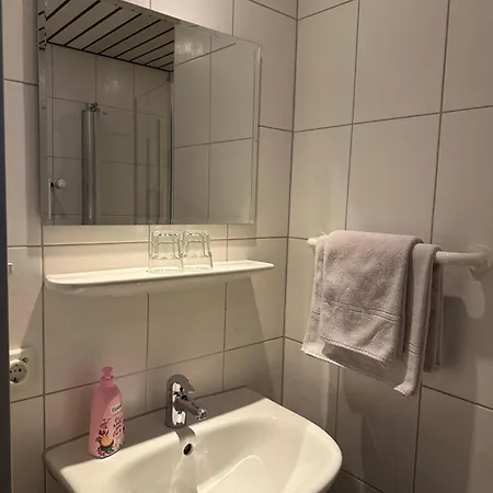 Am Vogelsanger Weg Otel