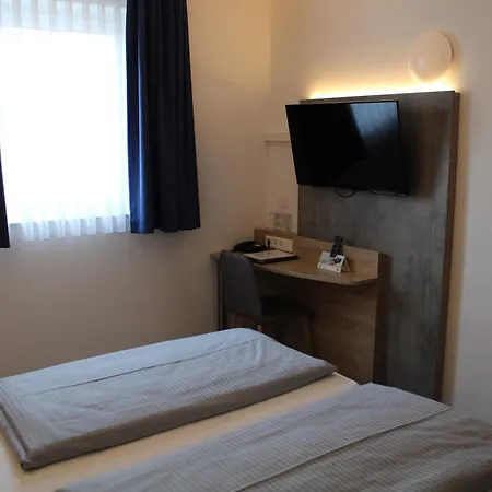 Am Vogelsanger Weg 3* Düsseldorf
