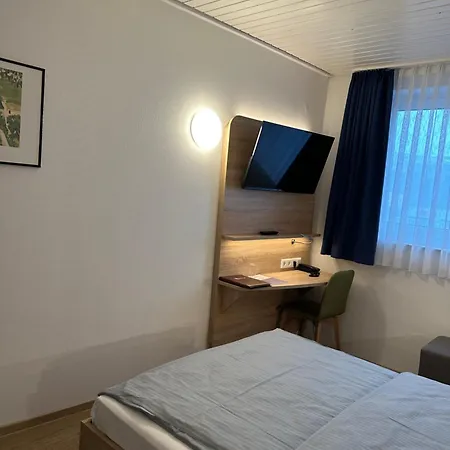 Am Vogelsanger Weg 3* Düsseldorf