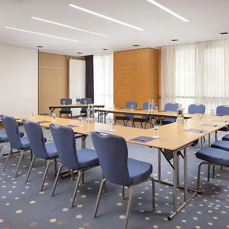 Hilton מלון דיסלדורף