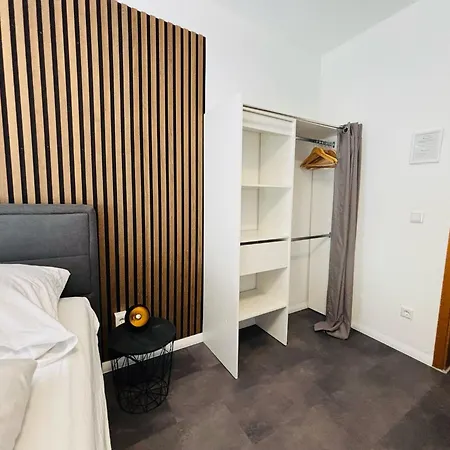 Bed & Breakfast Bff Airport Messe Schlaf - 2*