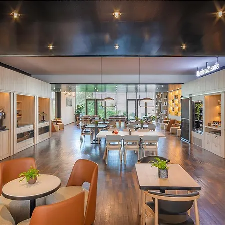Innside By Meliá Seestern Hotel 4*